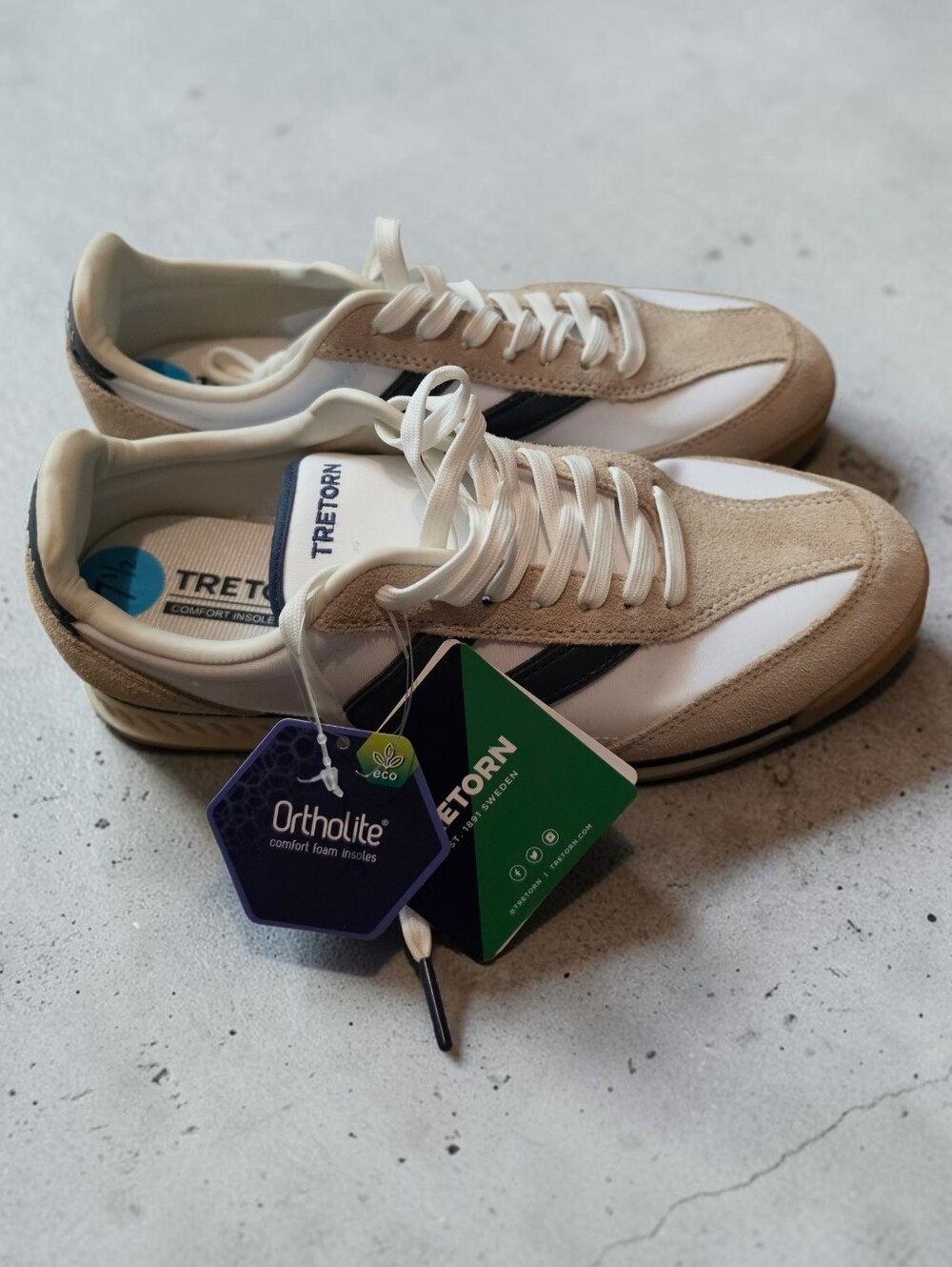 NWT Tretorn Rawlins Sneakers Women's 7.5 White Beige Navy Ortholite Comfort
